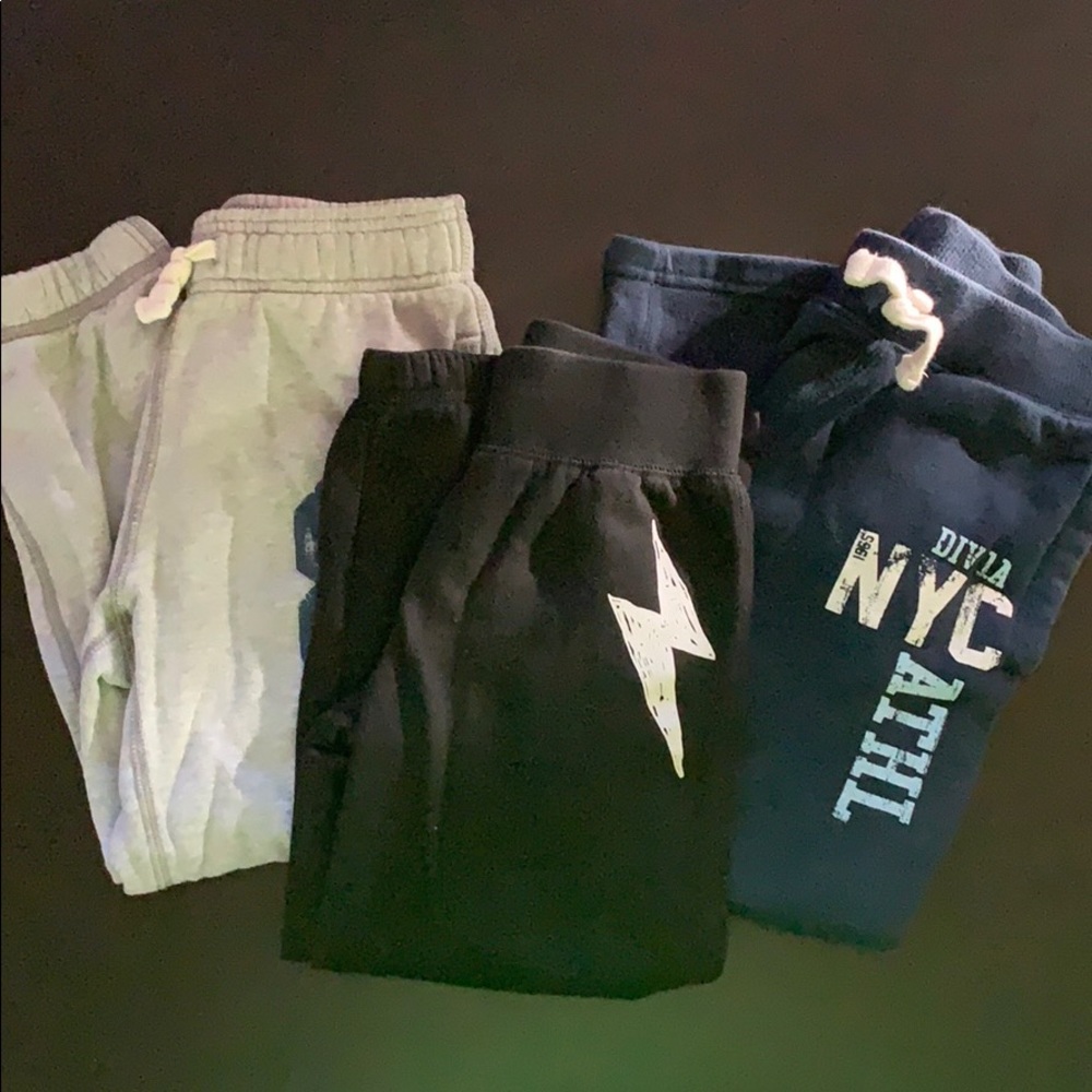 Boys Sweat pants size 5/6